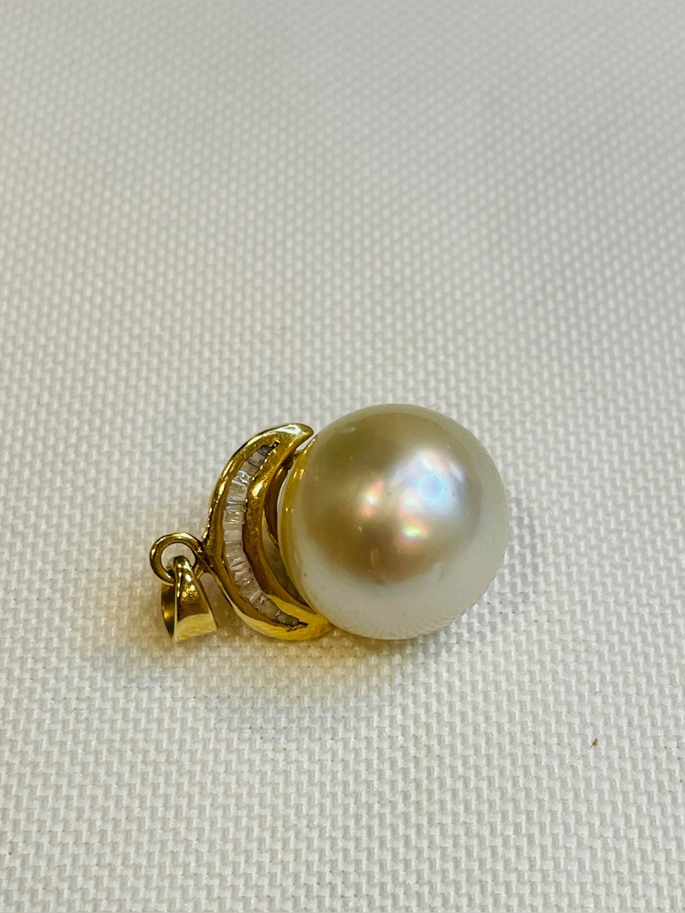 14K Yellow Gold South Sea Pearl Diamond Pendant Charm Necklace